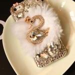 3d Bling Swan Fur Iphone 4..