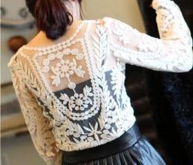  Cute Lace Long sleeved T-Shirt 